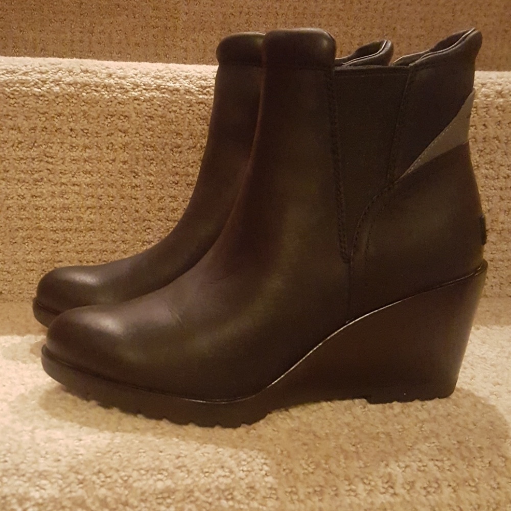 Sorel After Hours Chelsea Boot